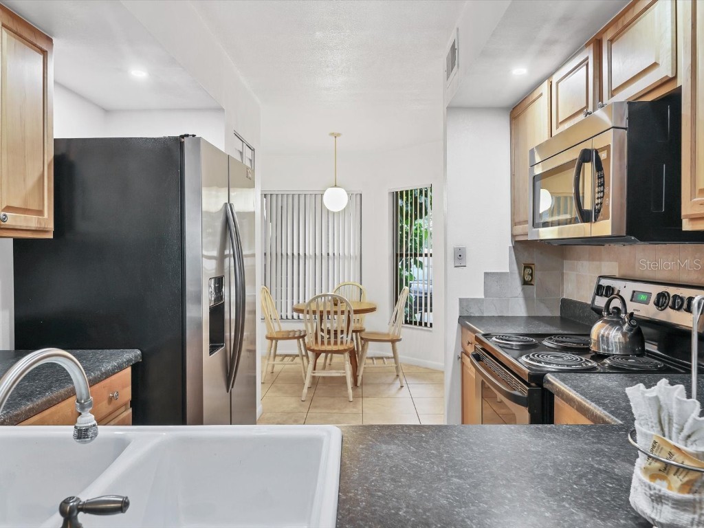 4315 45th Avenue W #103 Bradenton FL 34210 A4649149 image19