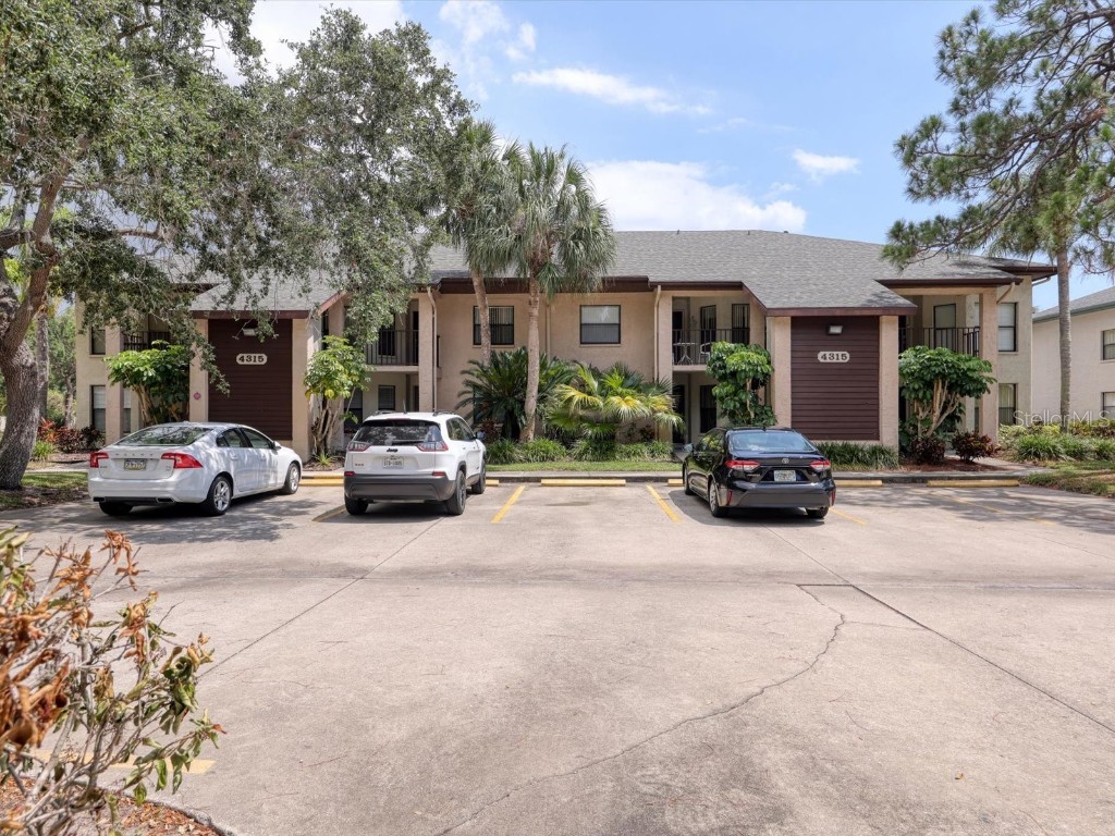 4315 45th Avenue W #103 Bradenton FL 34210 A4649149 image3