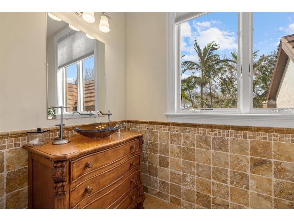 4315 Mangrove Place Sarasota FL 34242 - ROBERTS BAY A4659292 image60