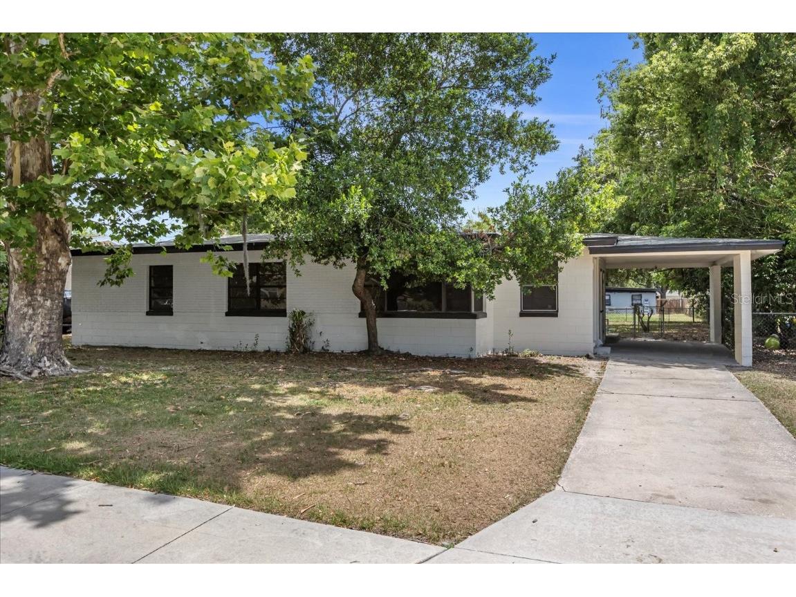 4315 Meadowbrook Avenue Orlando FL 32808 O6201538 image1