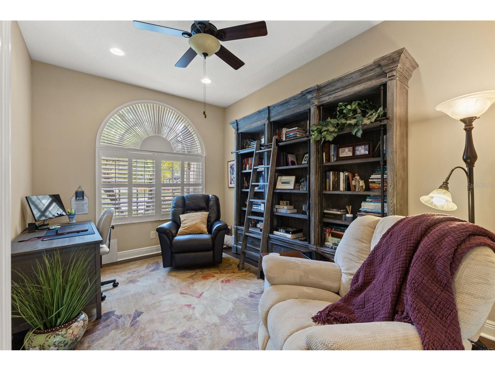 4315 Round Lake Court Tampa FL 33618 TB8514579 image10