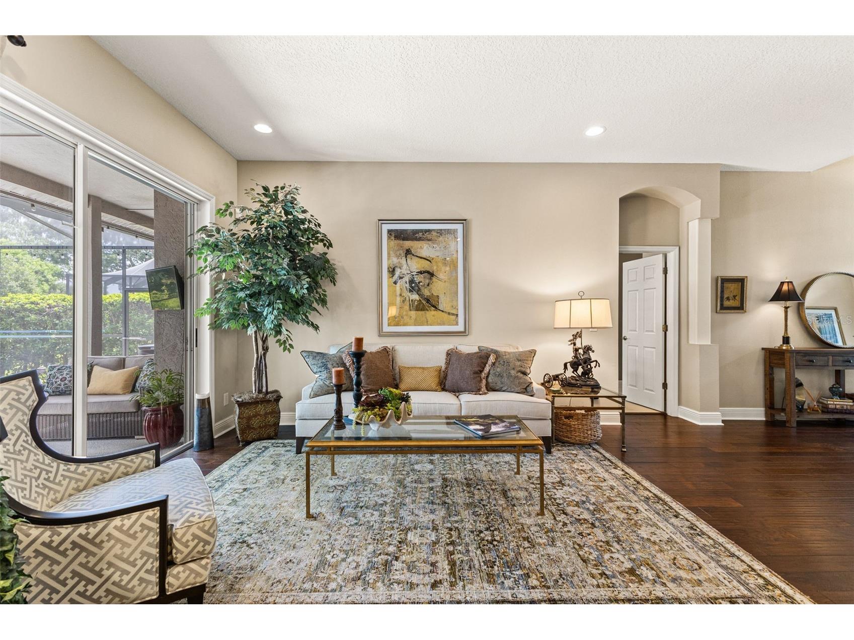 4315 Round Lake Court Tampa FL 33618 TB8514579 image8
