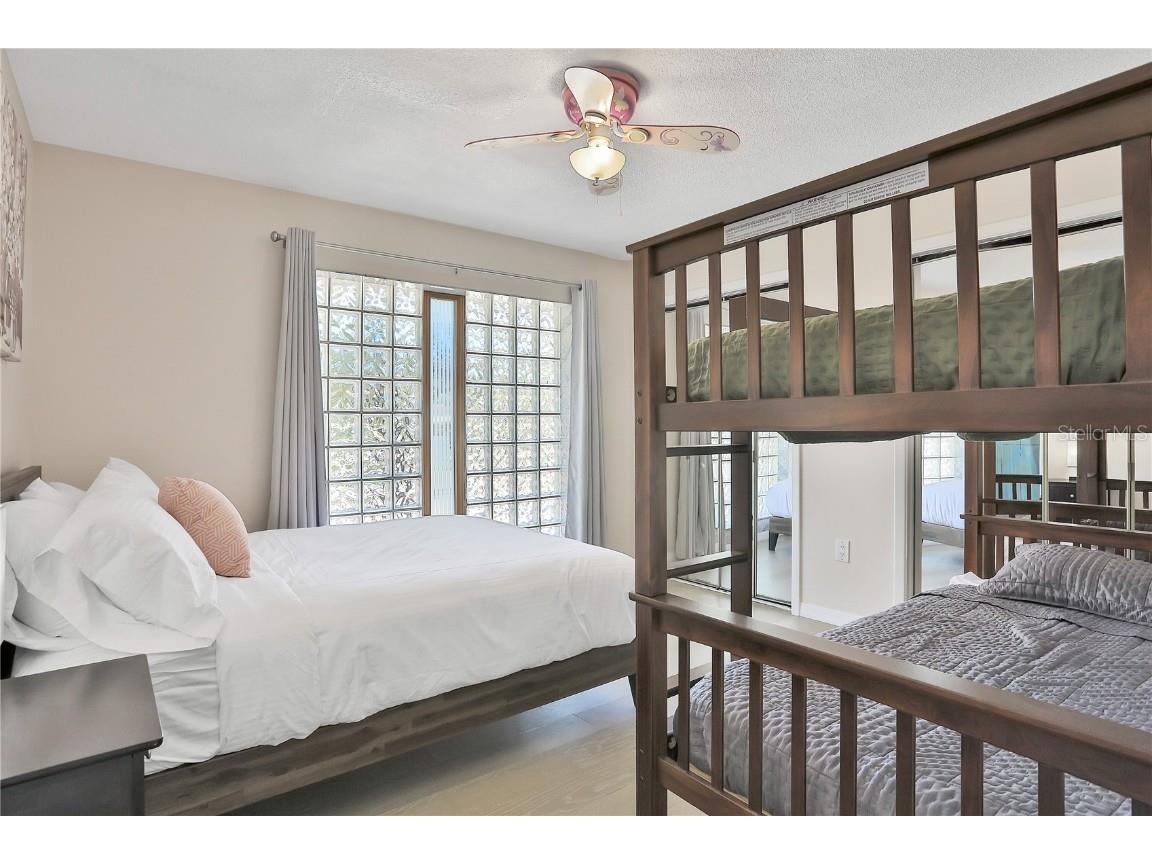 4315 Royal Palm Drive Bradenton FL 34210 A4523220 image25