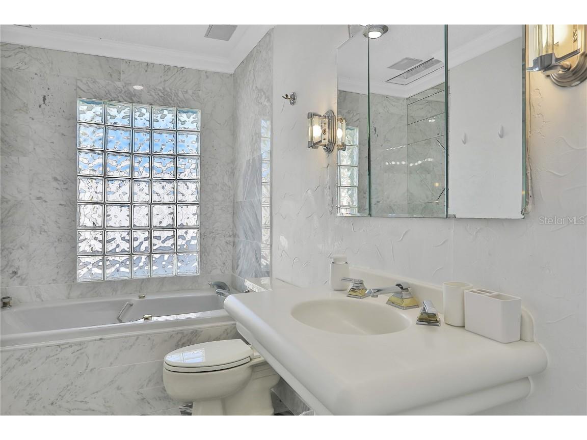 4315 Royal Palm Drive Bradenton FL 34210 A4523220 image27