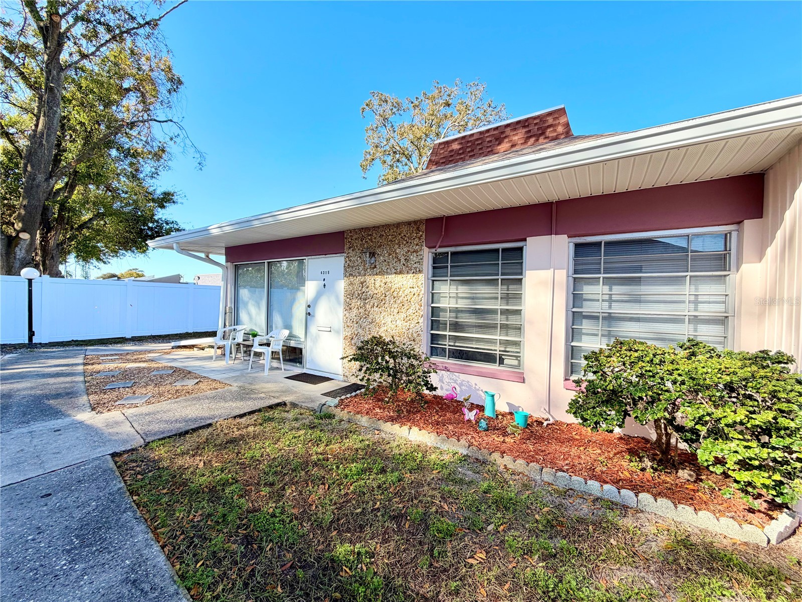 4315 Tahitian Gardens Circle #H Holiday FL 34691 W7882981 image1