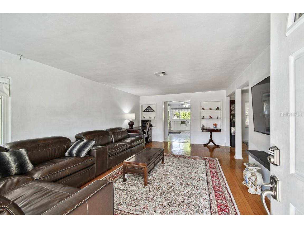 4315 W Fair Oaks Avenue Tampa FL 33611 TB8449282 image6