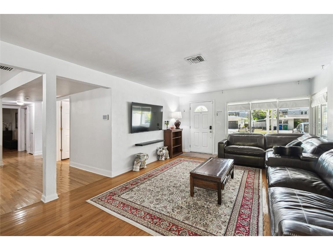 4315 W Fair Oaks Avenue Tampa FL 33611 TB8449282 image7