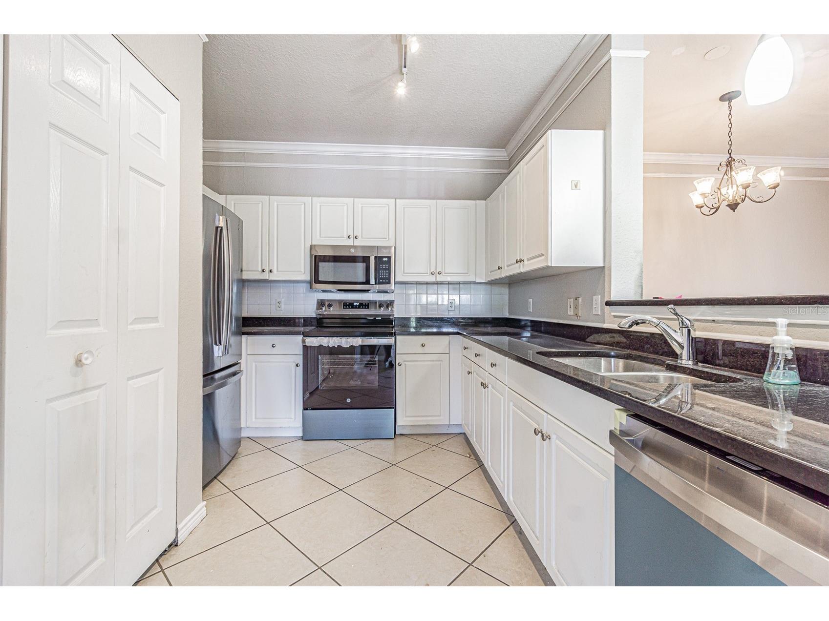 4316 Bayside Village Drive #302 Tampa FL 33615 TB8501830 image2