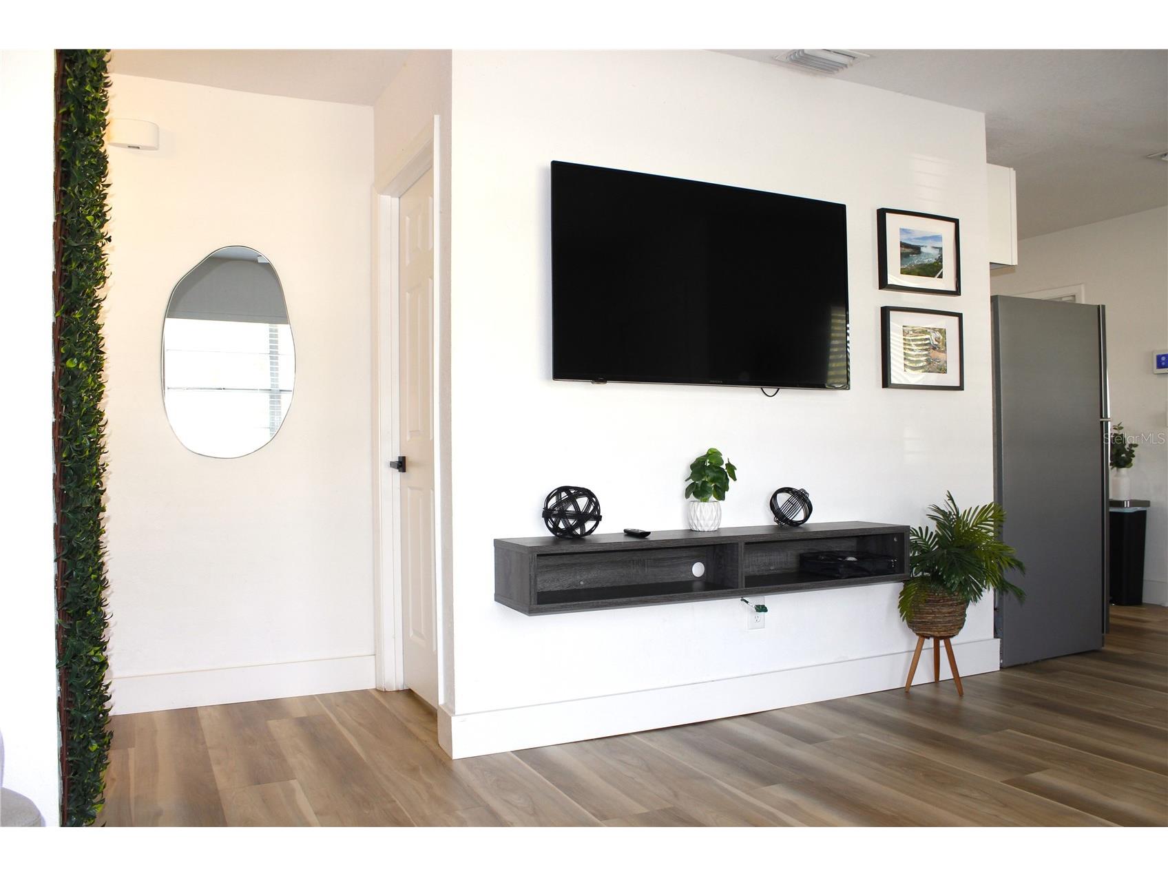 4316 Berkley Drive Tampa FL 33610 TB8464857 image19