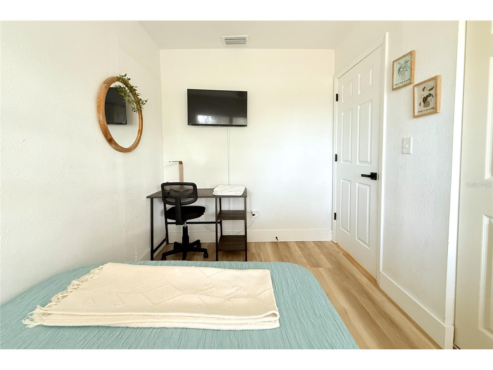 4316 Berkley Drive Tampa FL 33610 TB8464857 image29