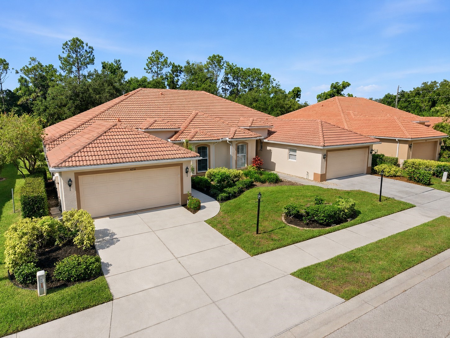 4316 Callista Lane Sarasota FL 34243 A4696912 image1
