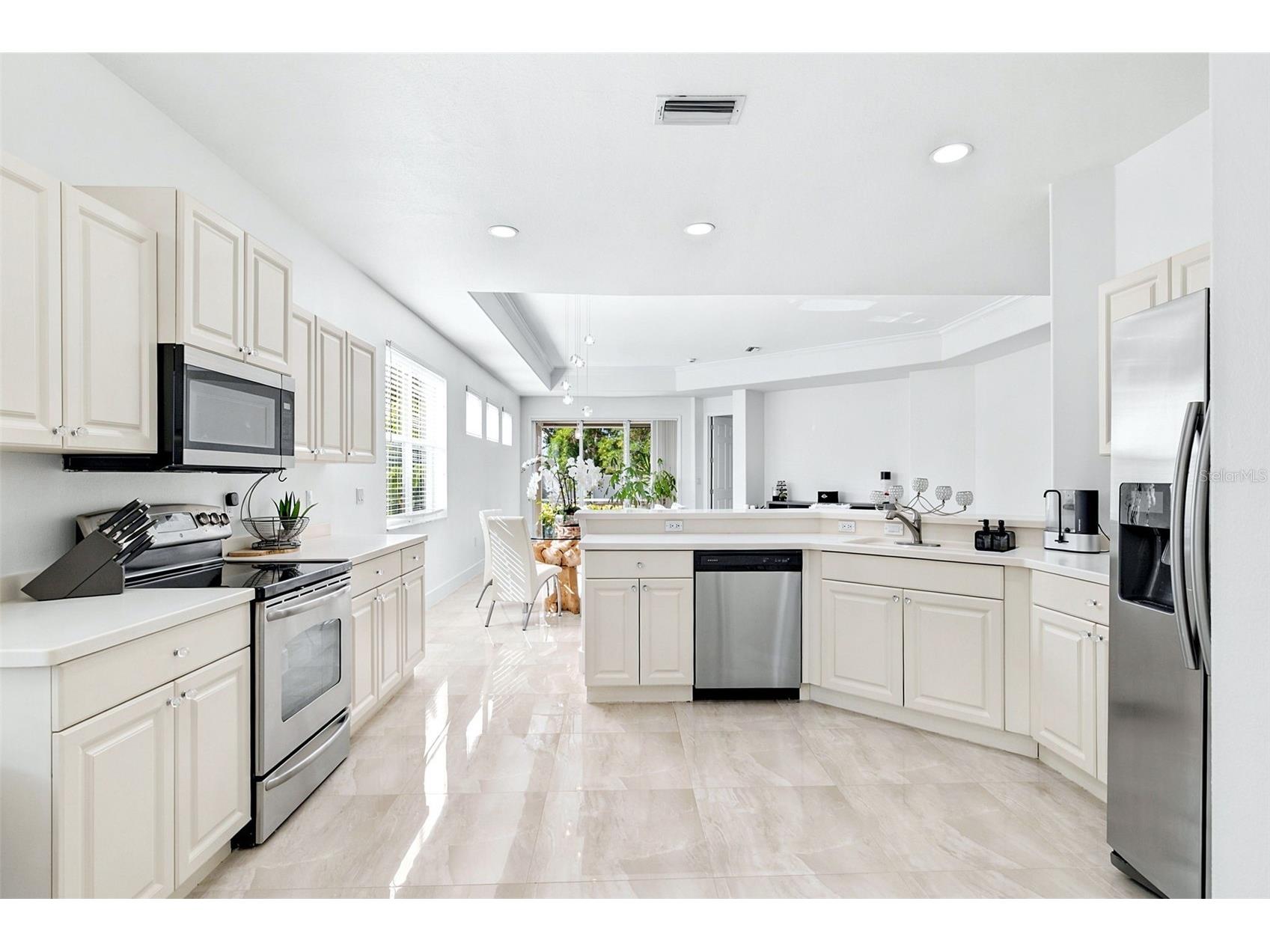 4316 Callista Lane Sarasota FL 34243 A4696912 image14