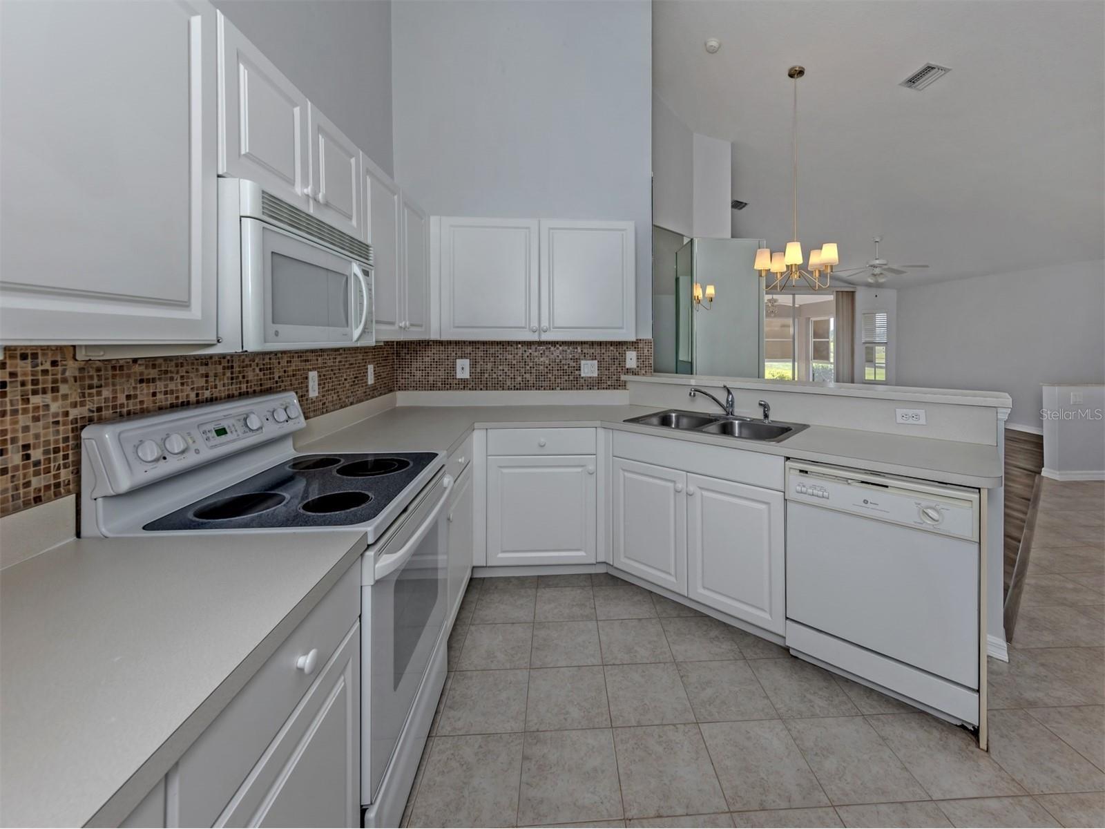4316 Fairway Drive North Port FL 34287 A4694083 image16