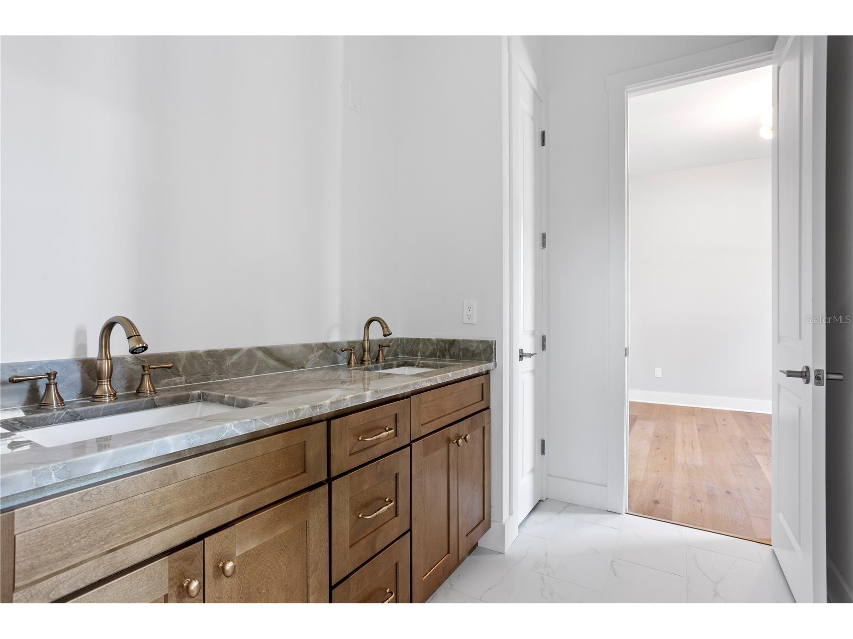 4316 S Renellie Drive Tampa FL 33611 TB8380158 image31