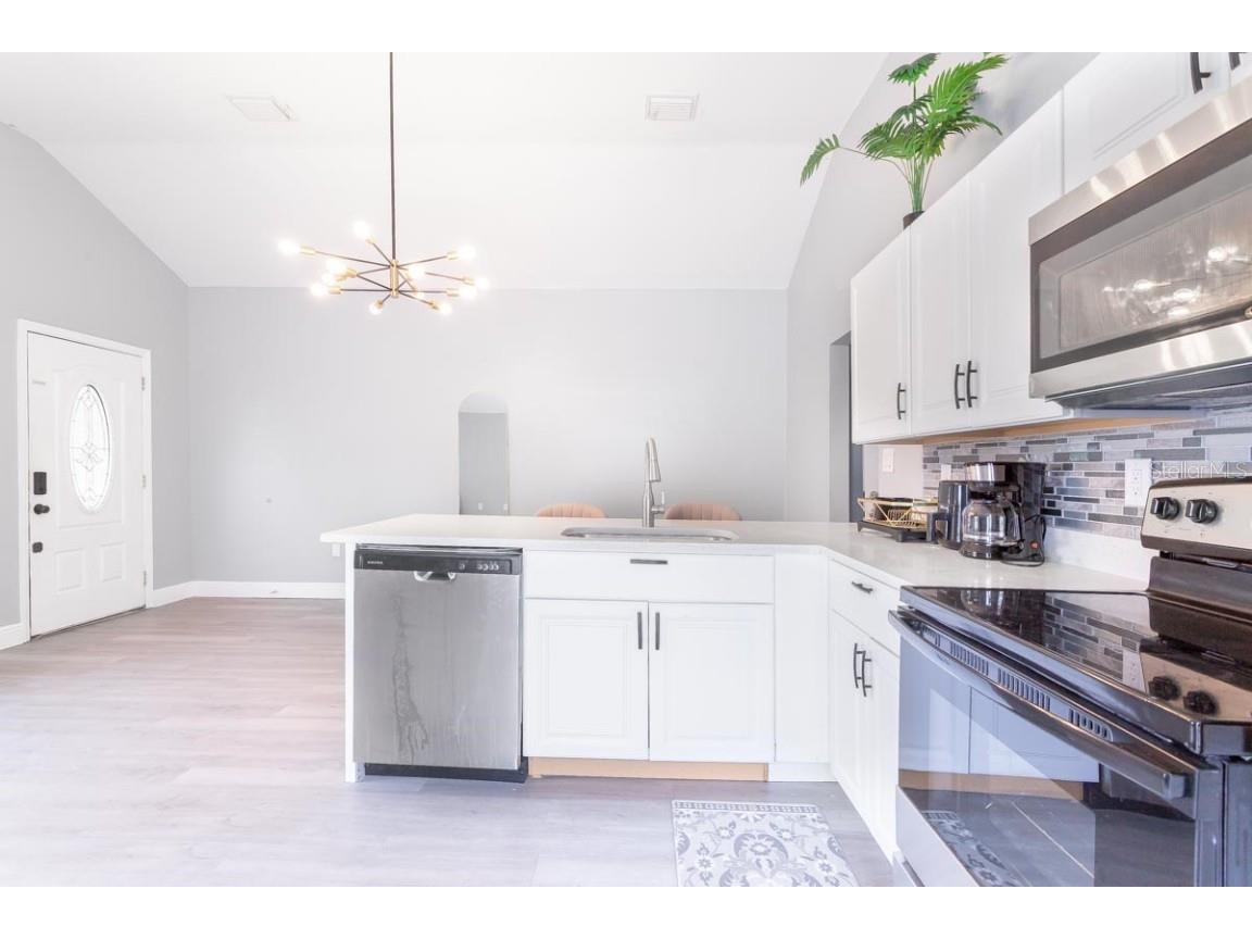 4317 E Regnas Avenue Tampa FL 33617 TB8442164 image6