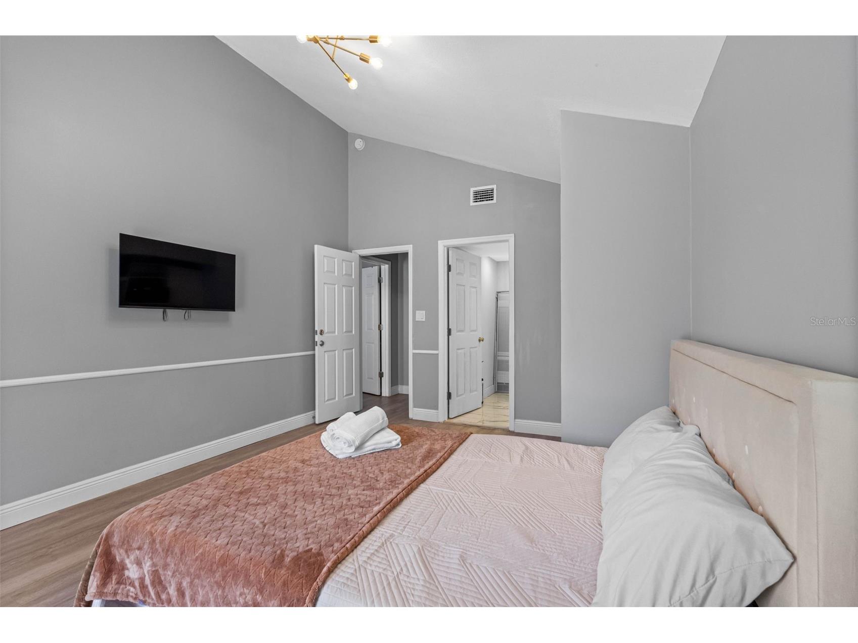 4317 E Regnas Avenue Tampa FL 33617 TB8479370 image12