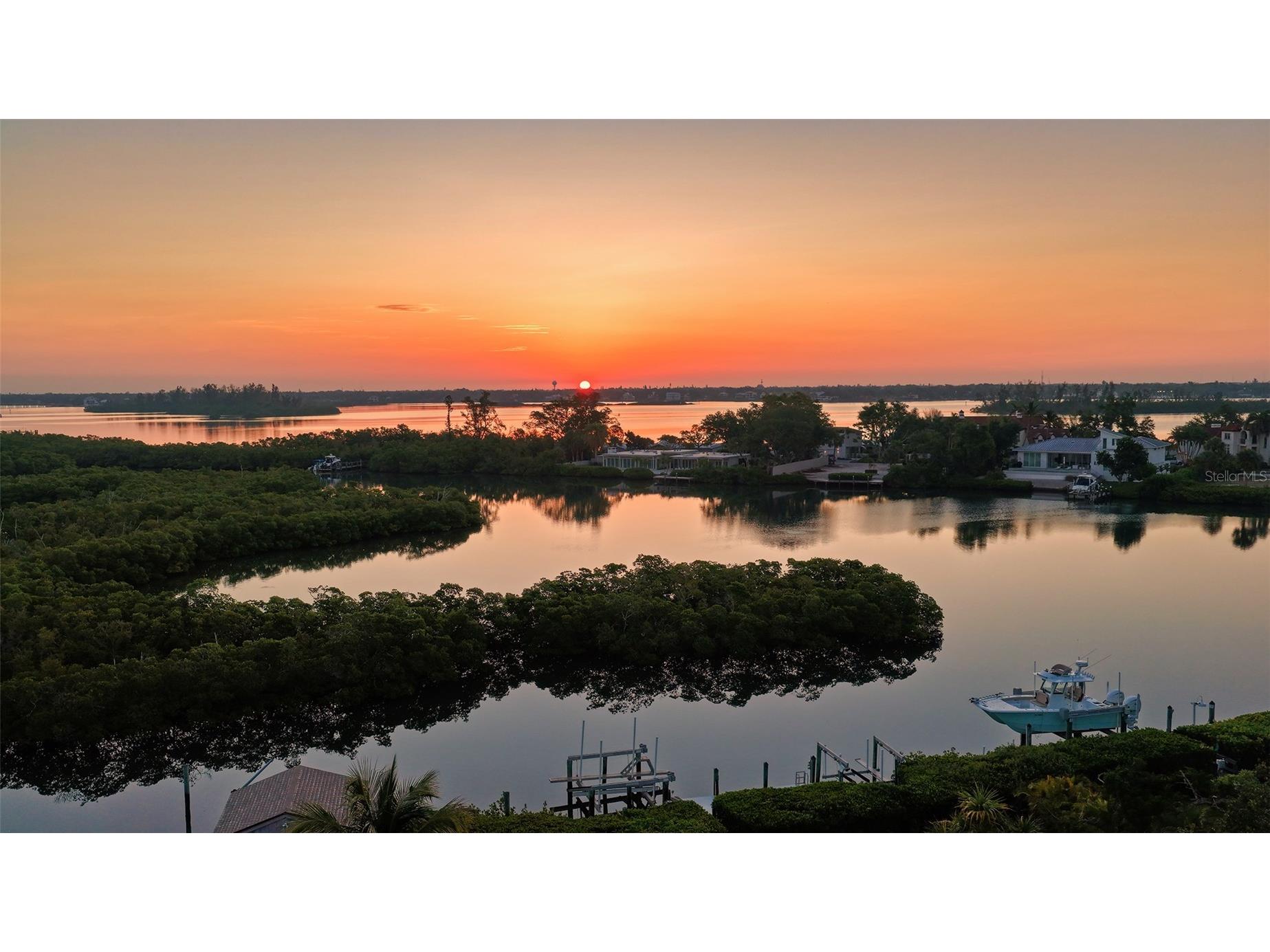 4317 Midnight Pass Road Sarasota FL 34242 - COCOANUT BAYOU A4690271 image52