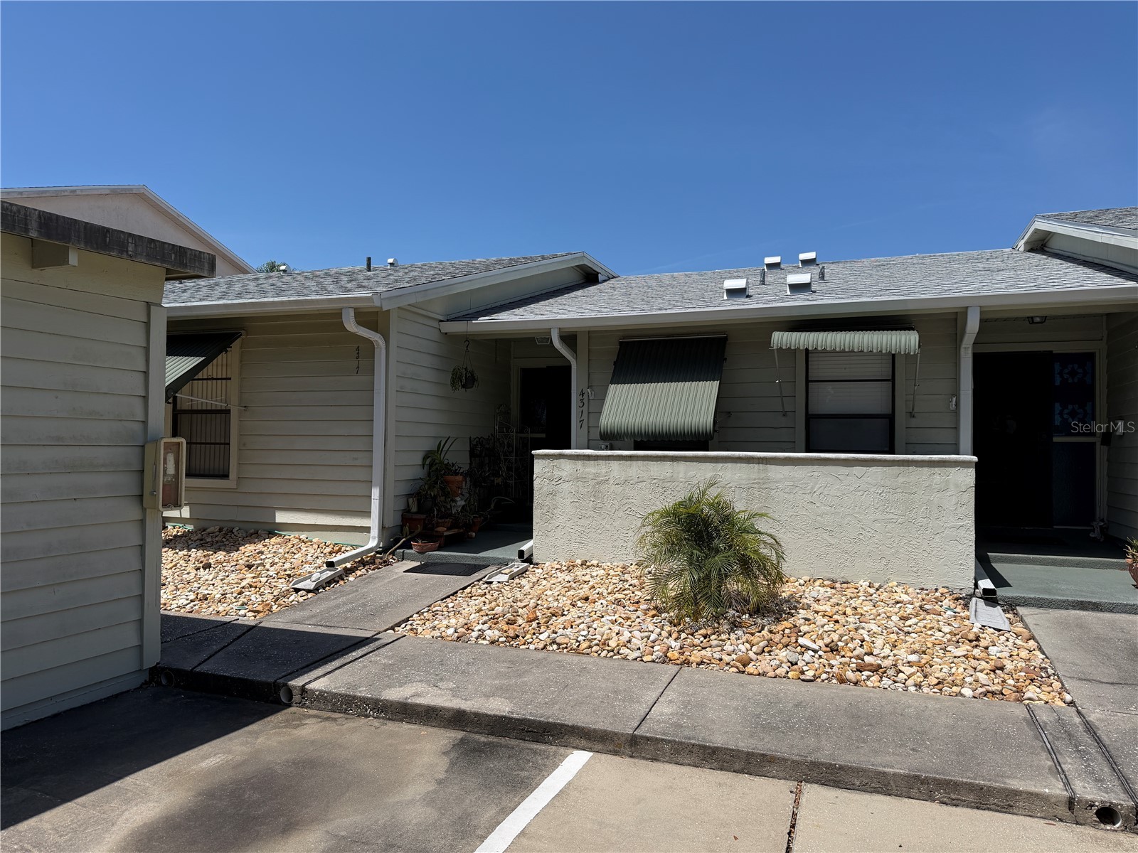 4317 Tiburon Drive New Port Richey FL 34655 TB8516105 image1