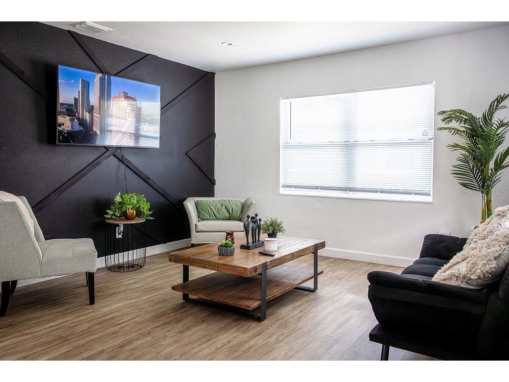 4318 Berkley Drive Tampa FL 33610 TB8441070 image3