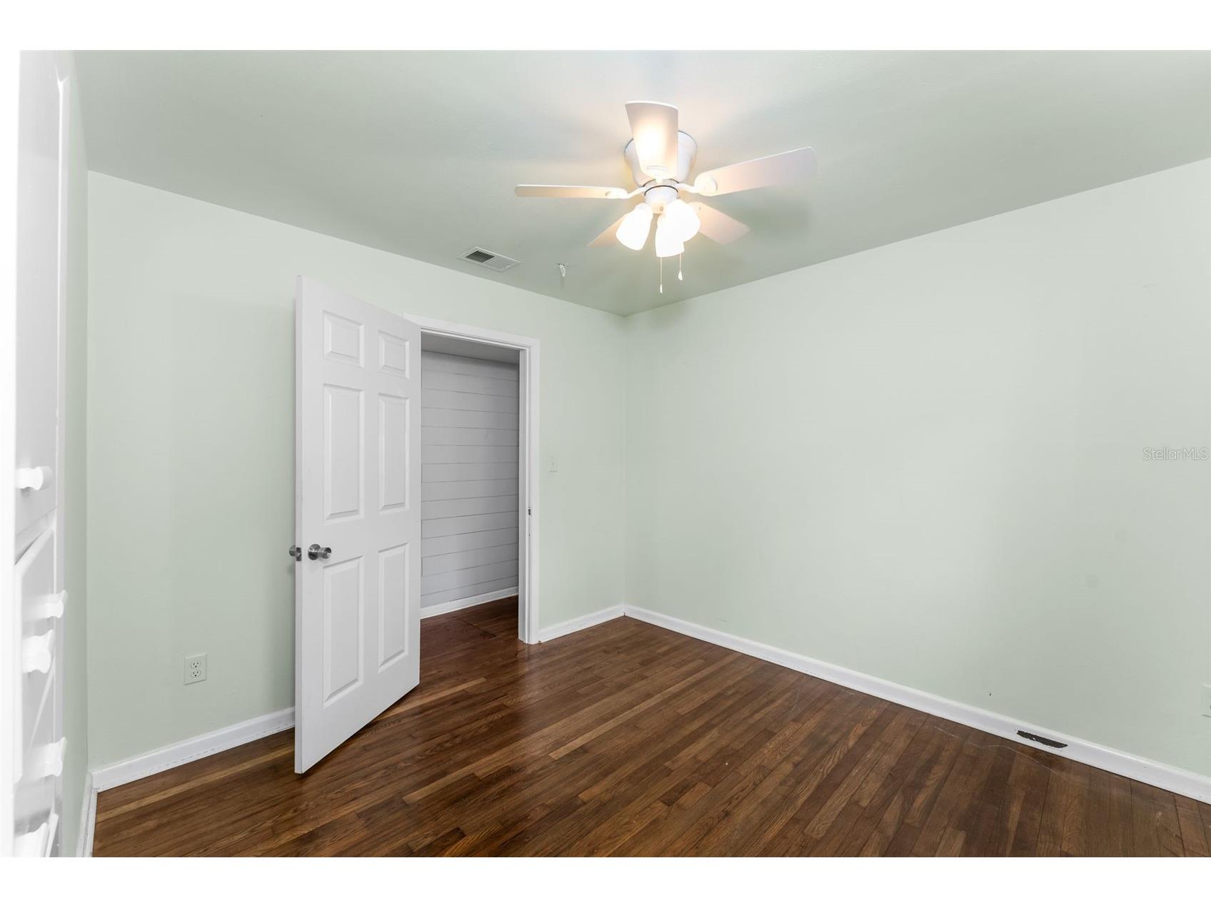 4318 NW 12th Terrace Gainesville FL 32609 GC541216 image18