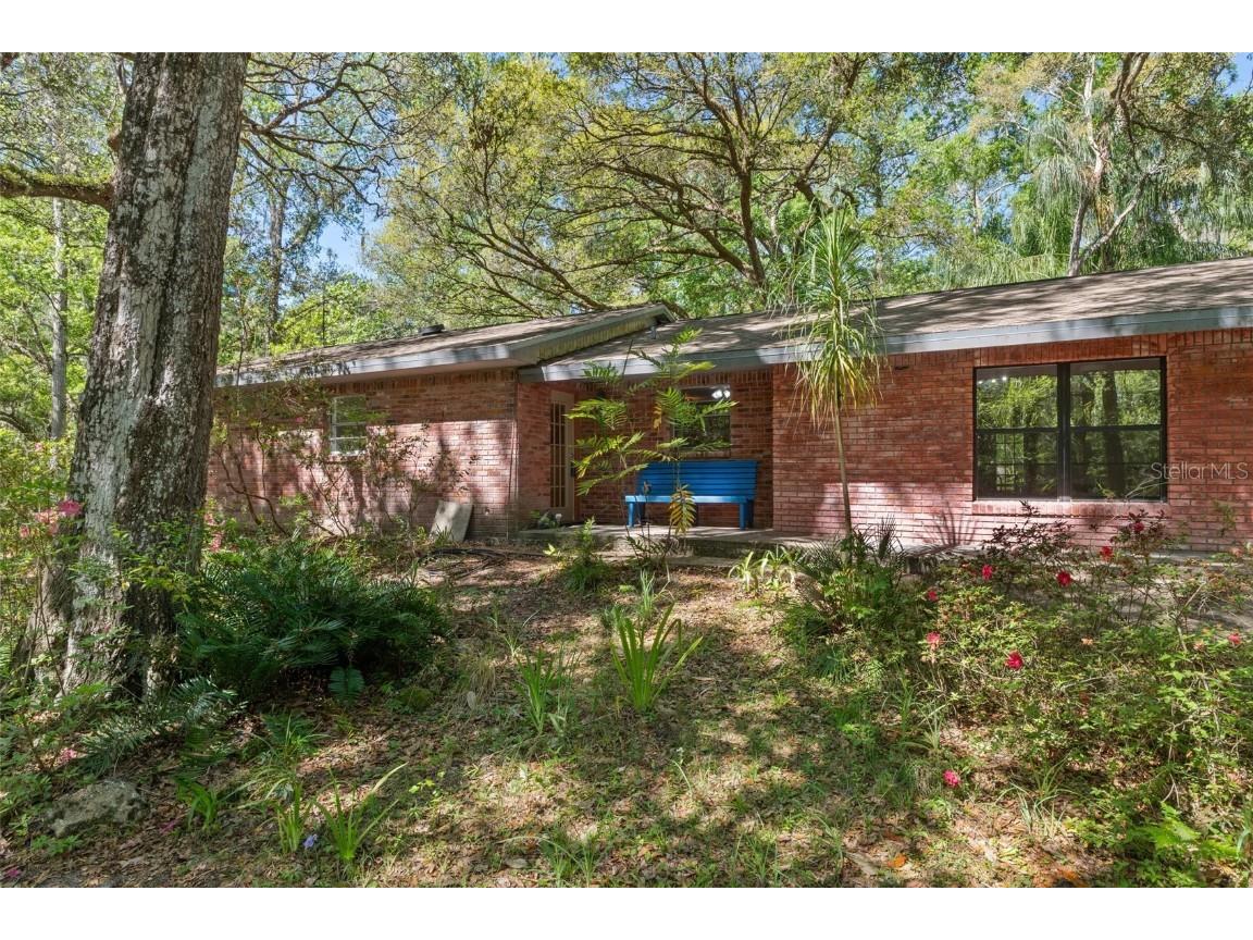 4319 Bessemer Road Brooksville FL 34602 W7873371 image1