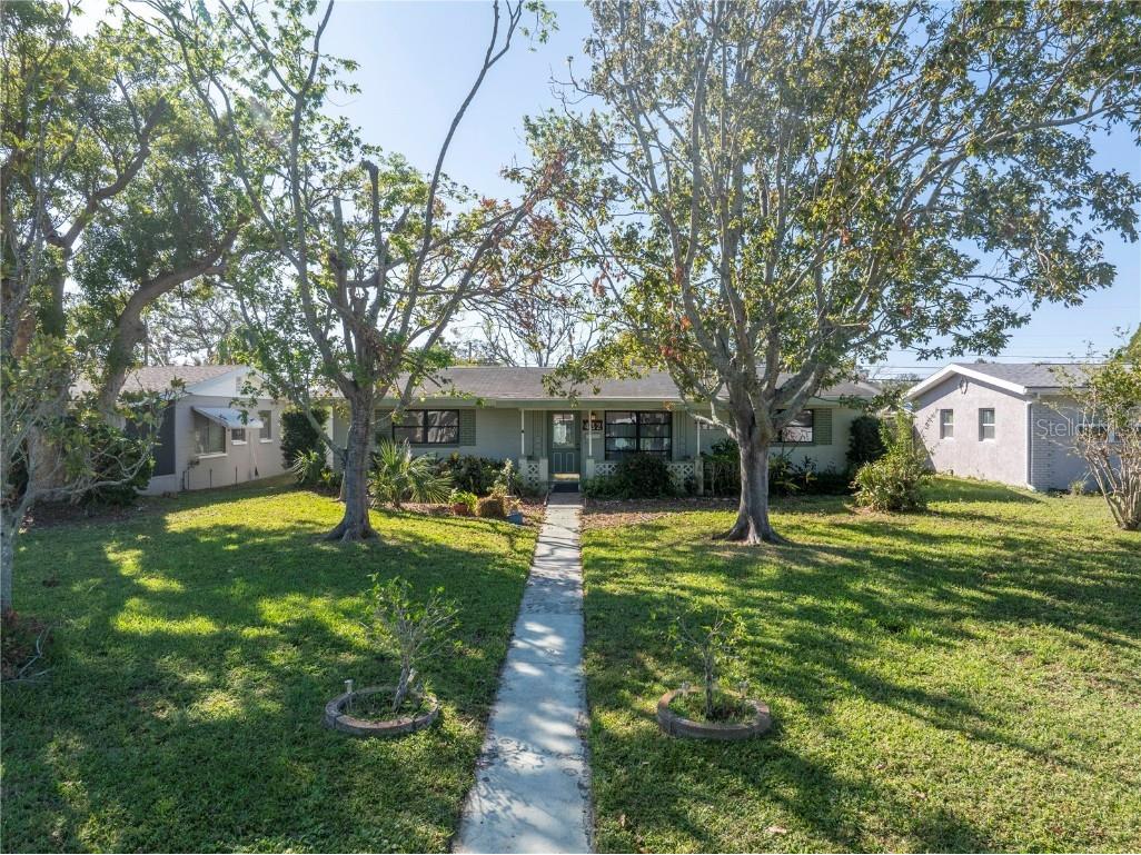 432 43rd Avenue NE Saint Petersburg FL 33703 TB8320491 image1