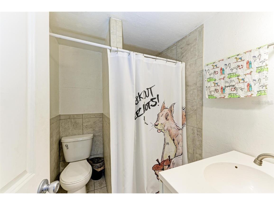 432 Adelia Avenue Sarasota FL 34236 A4667029 image36