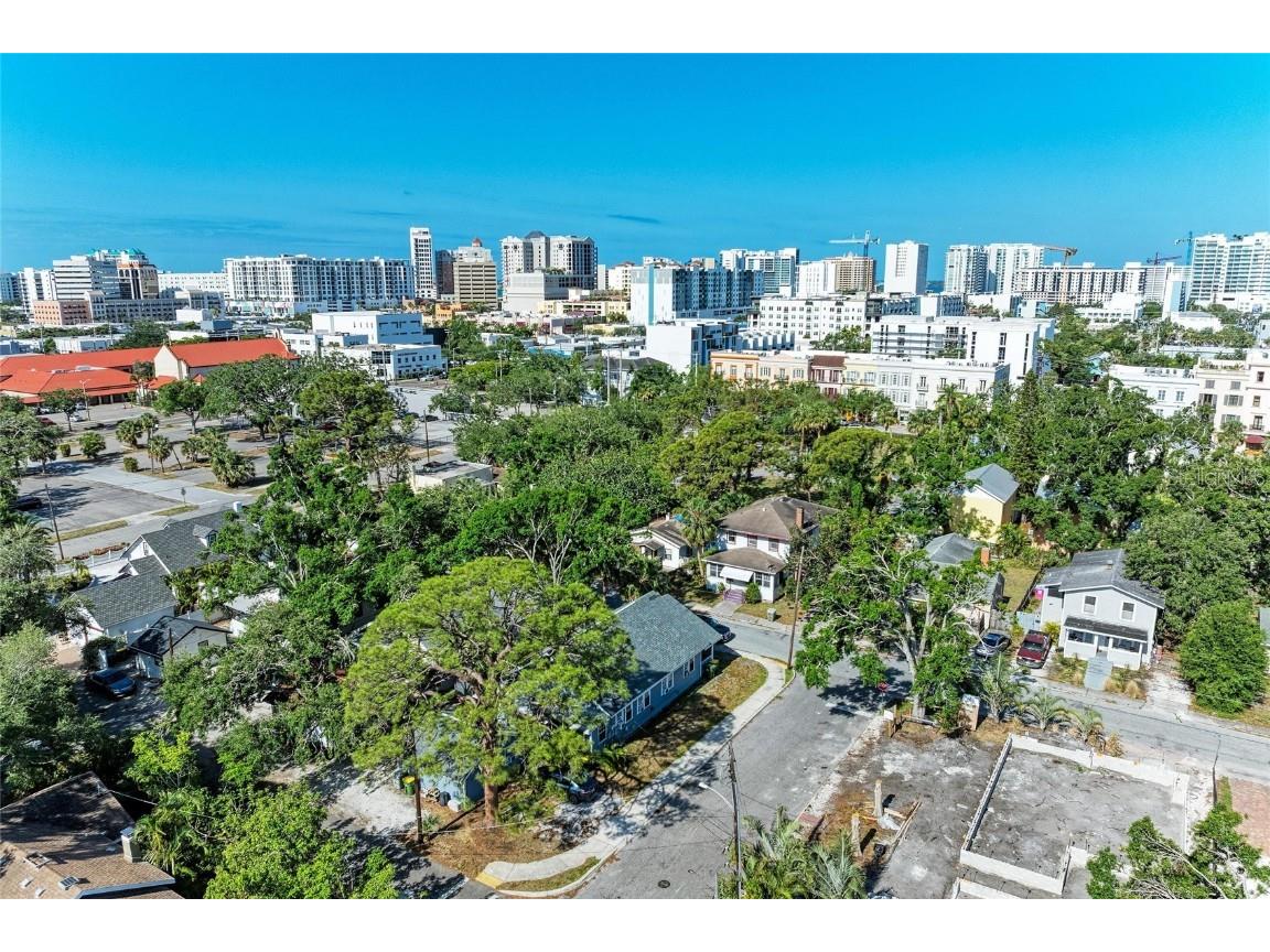 432 Adelia Avenue Sarasota FL 34236 A4667029 image40