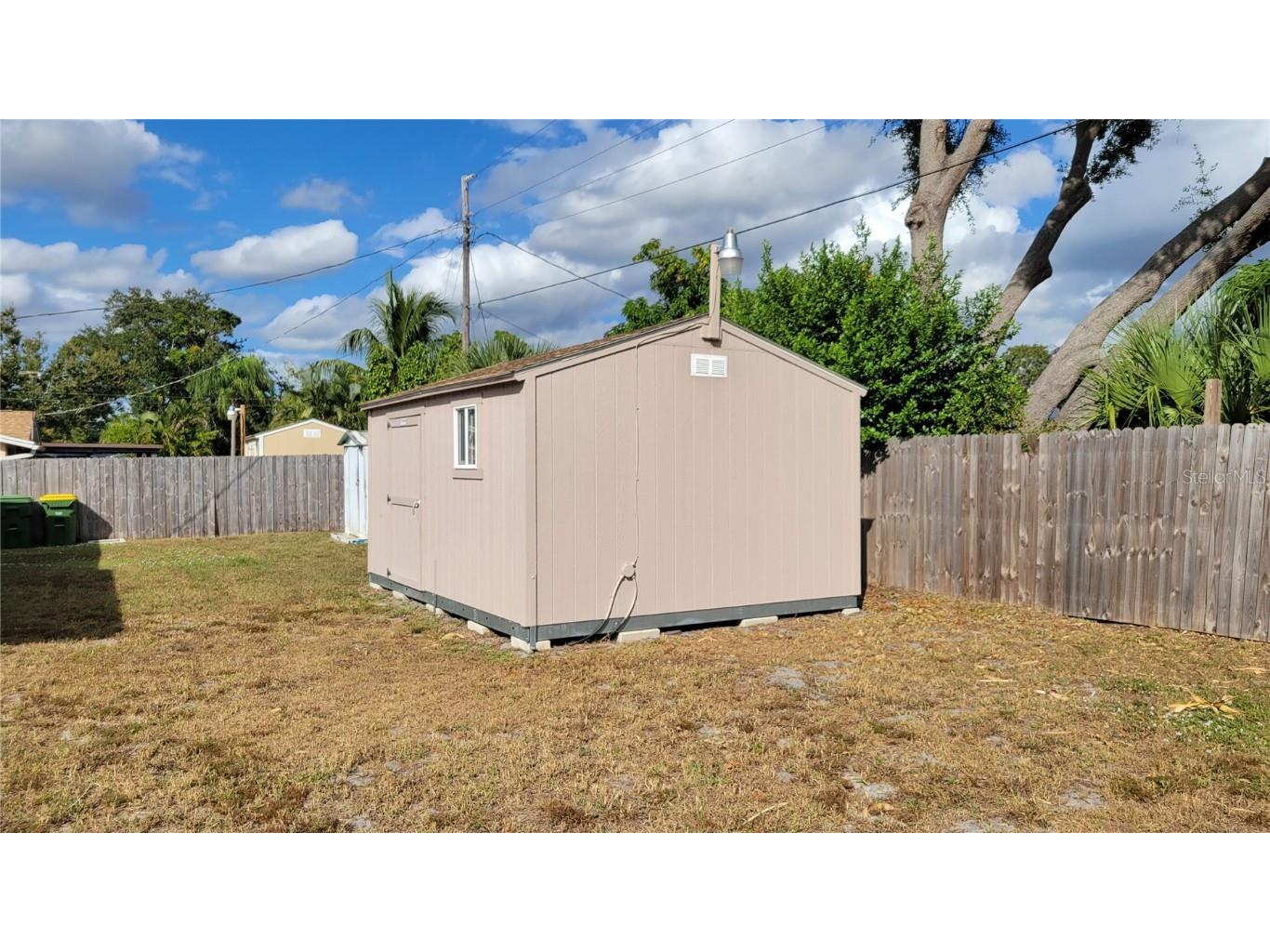 432 Crosby Court Sarasota FL 34237 A4670451 image2