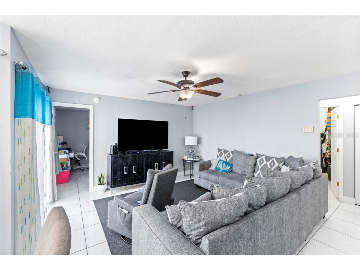 432 Hunter Circle Kissimmee FL 34758 S5133007 image2