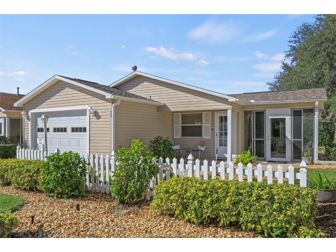 432 Maywood Way The Villages FL 32162 V4939486 image1