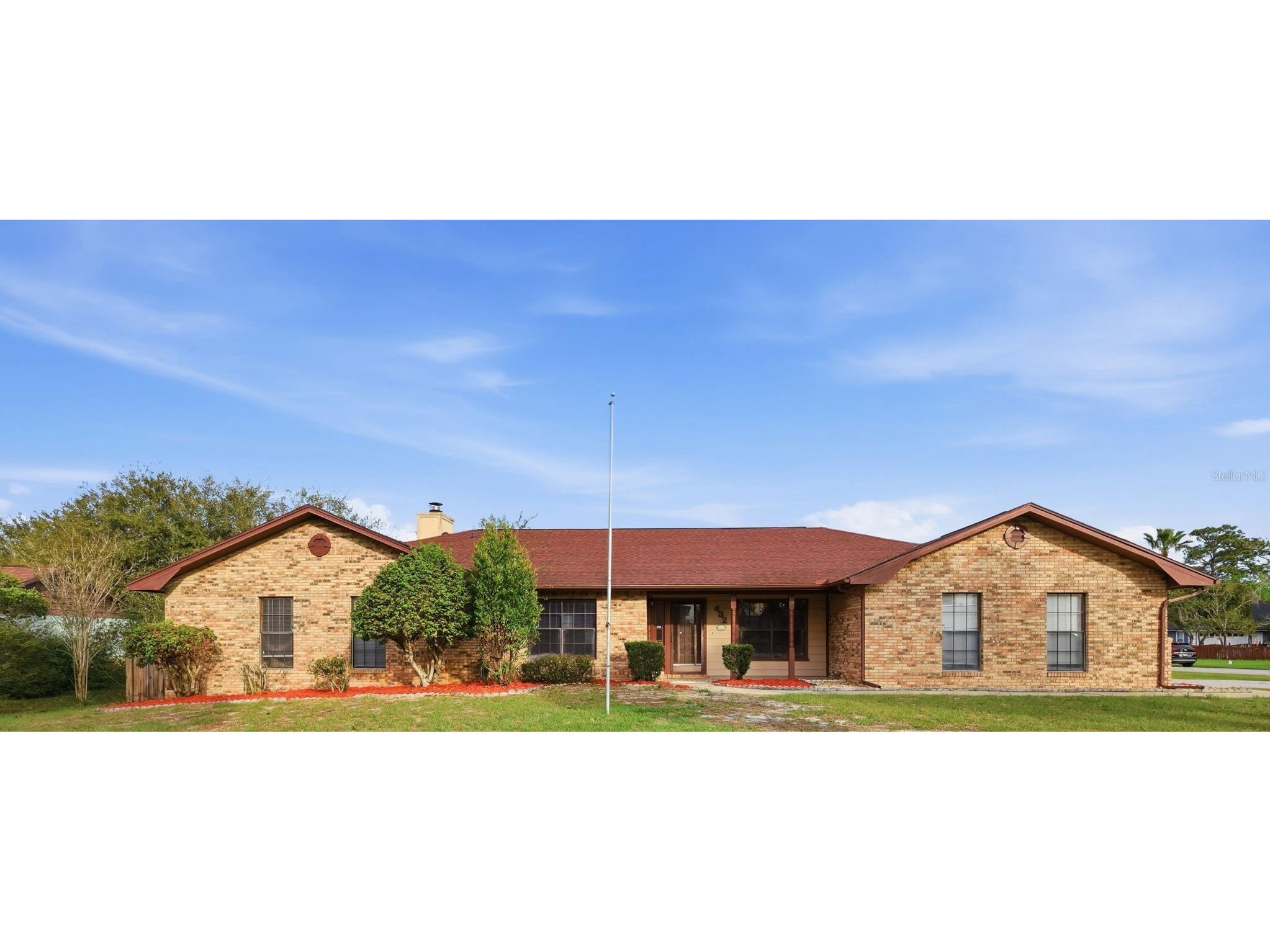 432 N Pine Meadow Drive Debary FL 32713 V4947956 image1