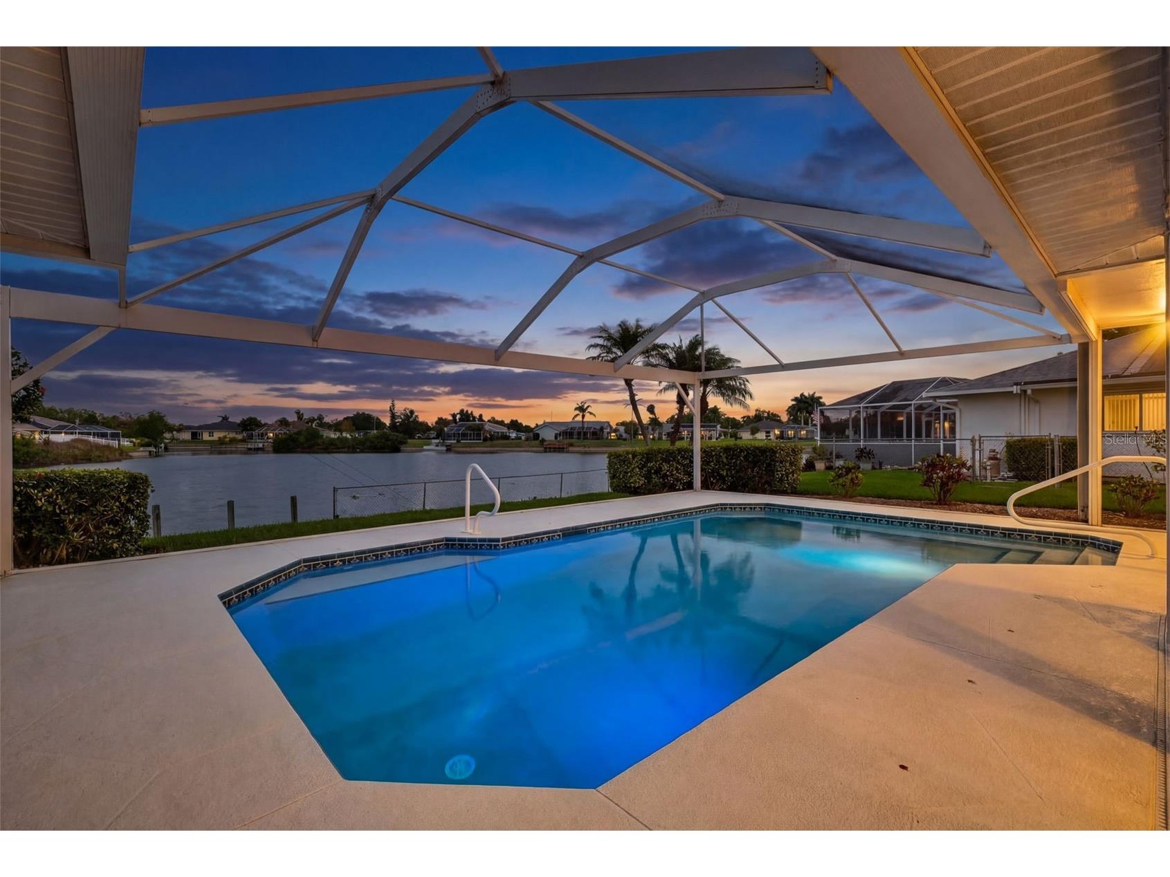 432 NE 18th Avenue Cape Coral FL 33909 A4687091 image1