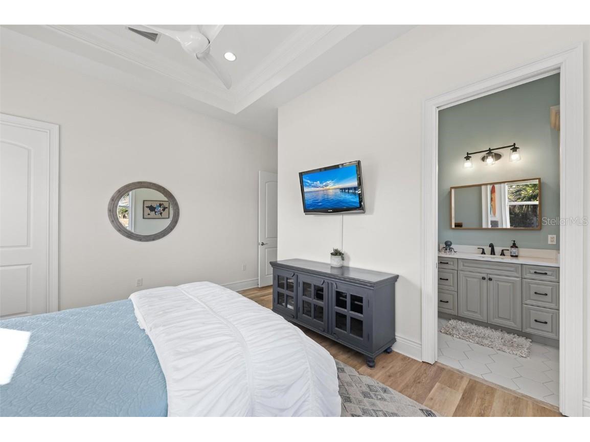 432 Sorrento Drive Osprey FL 34229 A4669597 image55