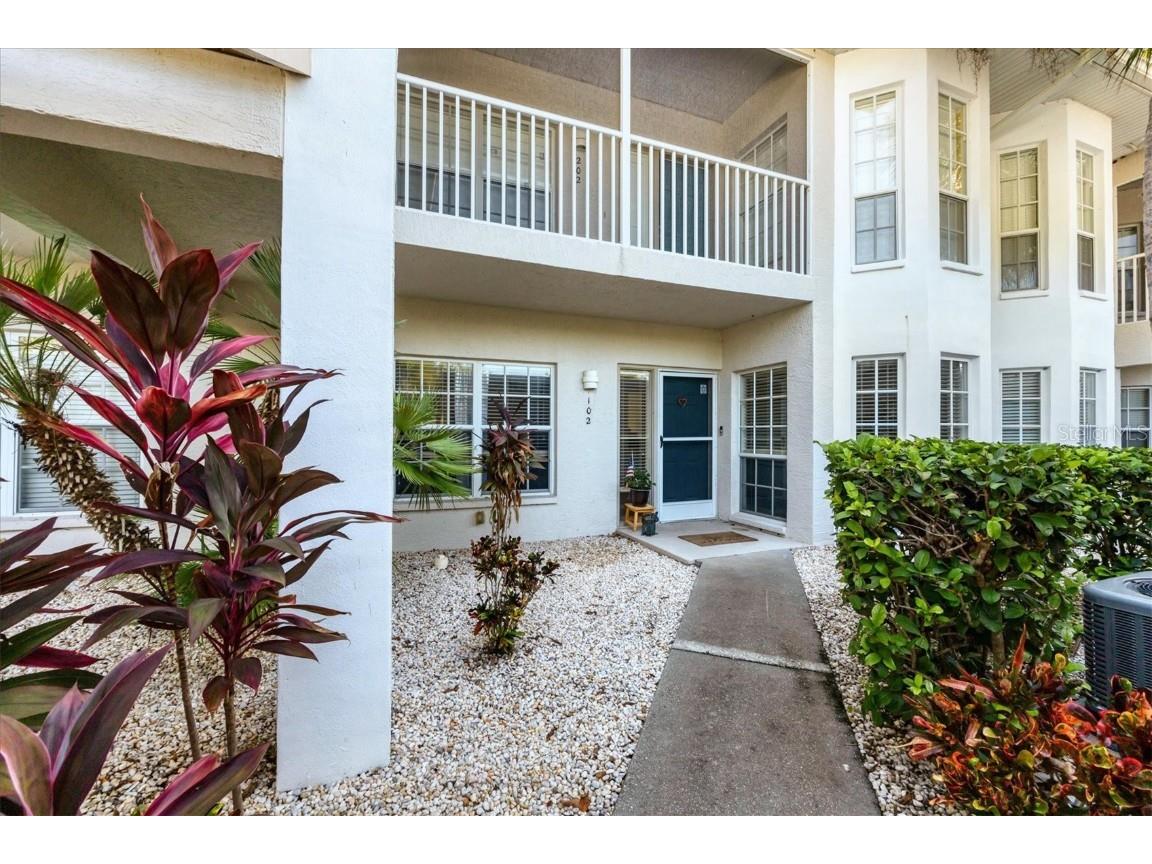 432 Sunset Lake Boulevard #102 Venice FL 34292 A4664009 image1