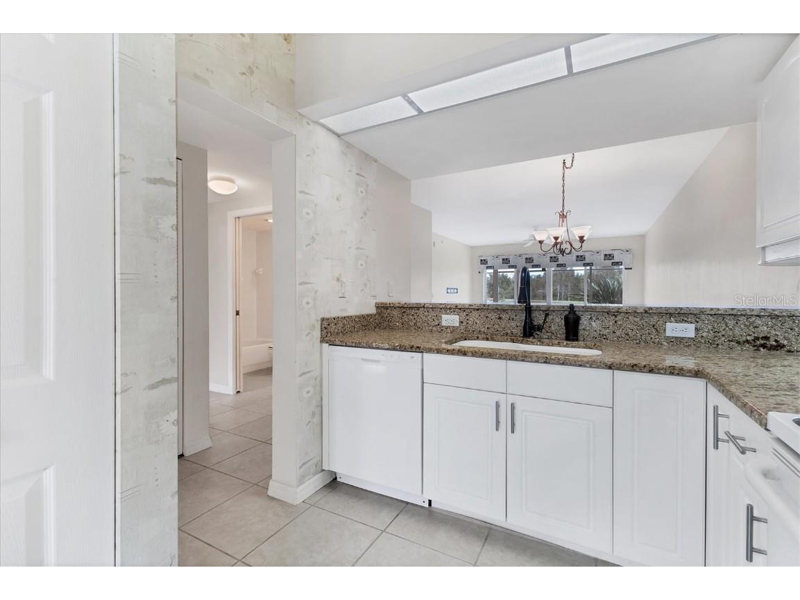 432 Sunset Lake Boulevard #102 Venice FL 34292 A4664009 image21