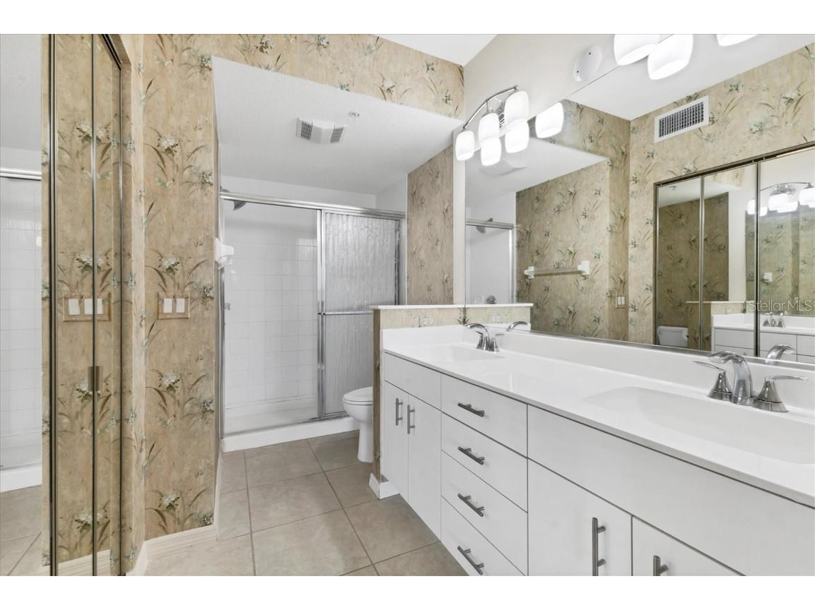 432 Sunset Lake Boulevard #102 Venice FL 34292 A4664009 image29