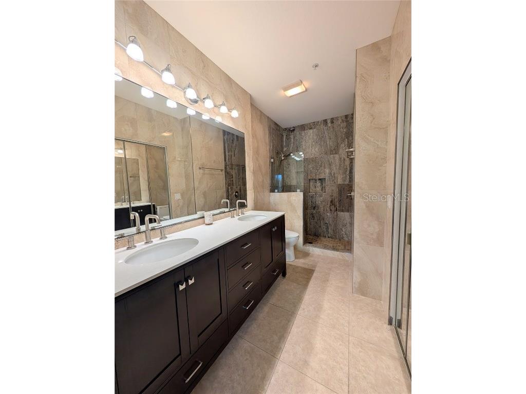 432 Sunset Lake Boulevard #205 Venice FL 34292 A4672597 image11