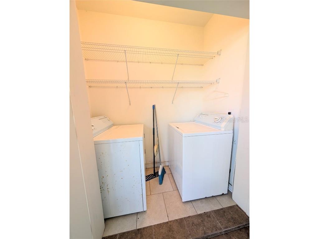 432 Sunset Lake Boulevard #205 Venice FL 34292 A4672597 image15