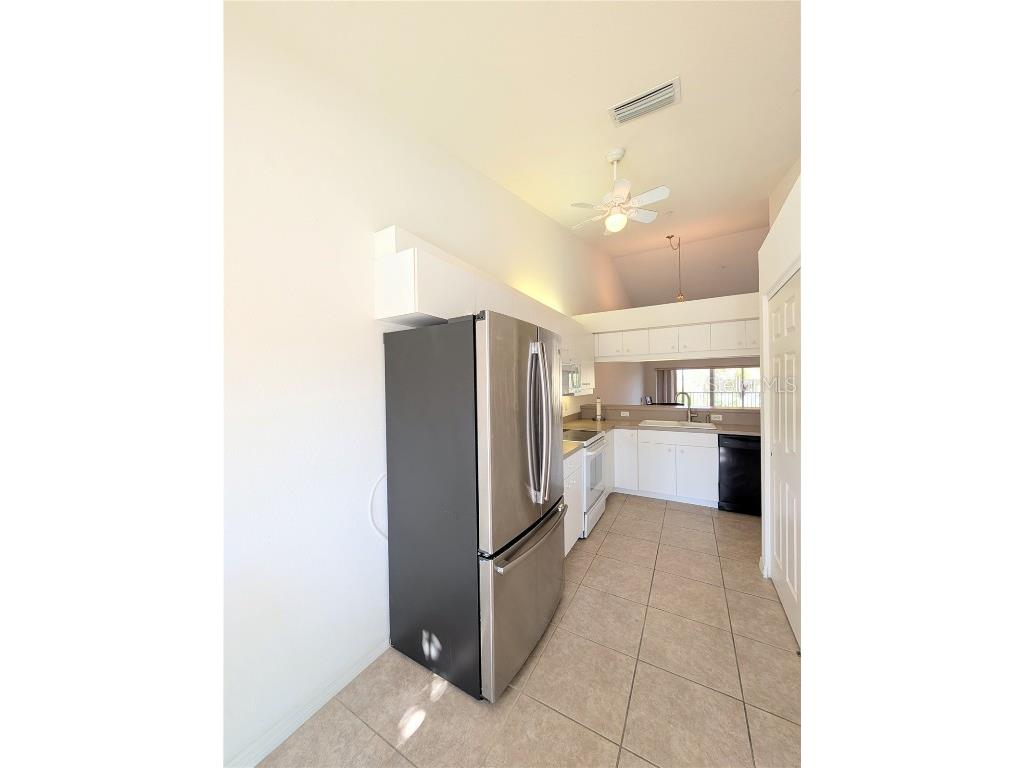 432 Sunset Lake Boulevard #205 Venice FL 34292 A4672597 image7