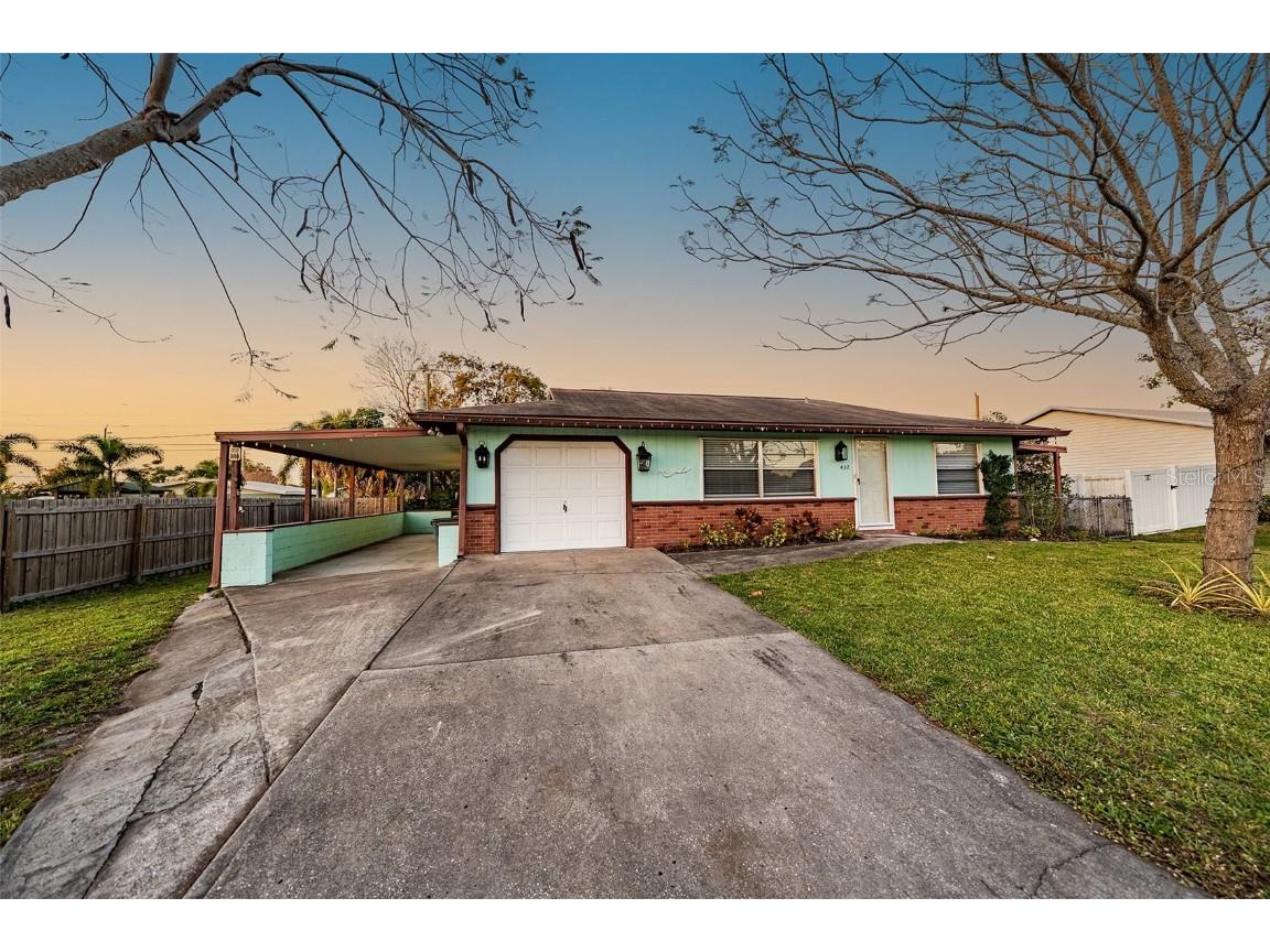 432 W 44th Palmetto FL 34221 T3491887 image1