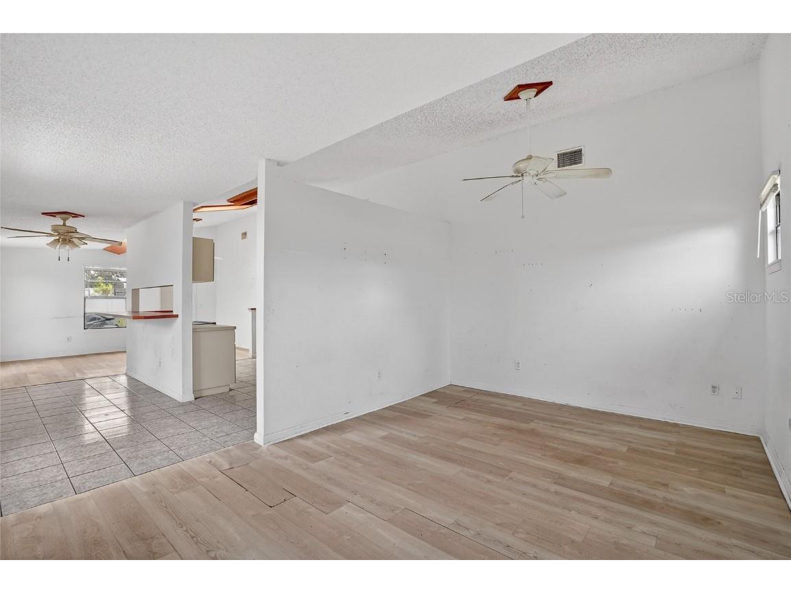 4320 44th Street N Saint Petersburg FL 33714 TB8456148 image10