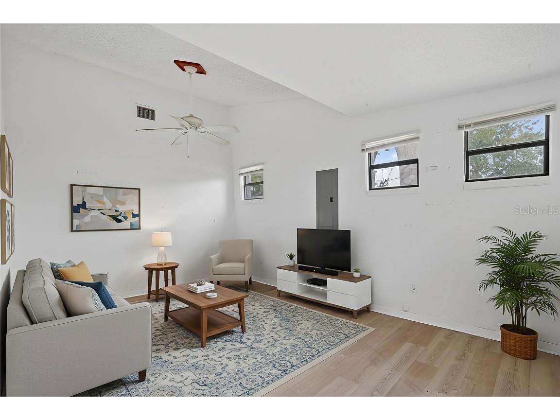 4320 44th Street N Saint Petersburg FL 33714 TB8456148 image11