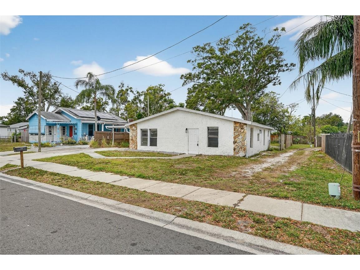 4320 44th Street N Saint Petersburg FL 33714 TB8456148 image32
