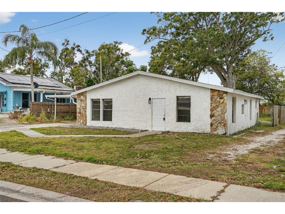4320 44th Street N Saint Petersburg FL 33714 TB8456148 image34