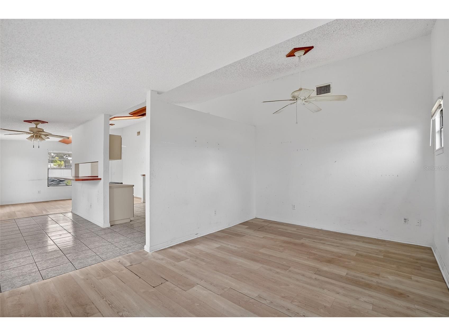 4320 44th Street N Saint Petersburg FL 33714 TB8514897 image12