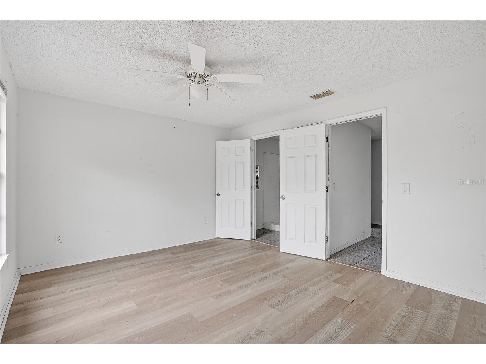 4320 44th Street N Saint Petersburg FL 33714 TB8514897 image17