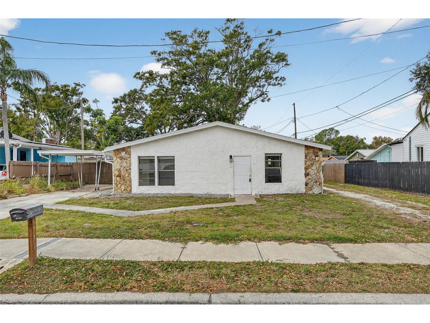 4320 44th Street N Saint Petersburg FL 33714 TB8514897 image2