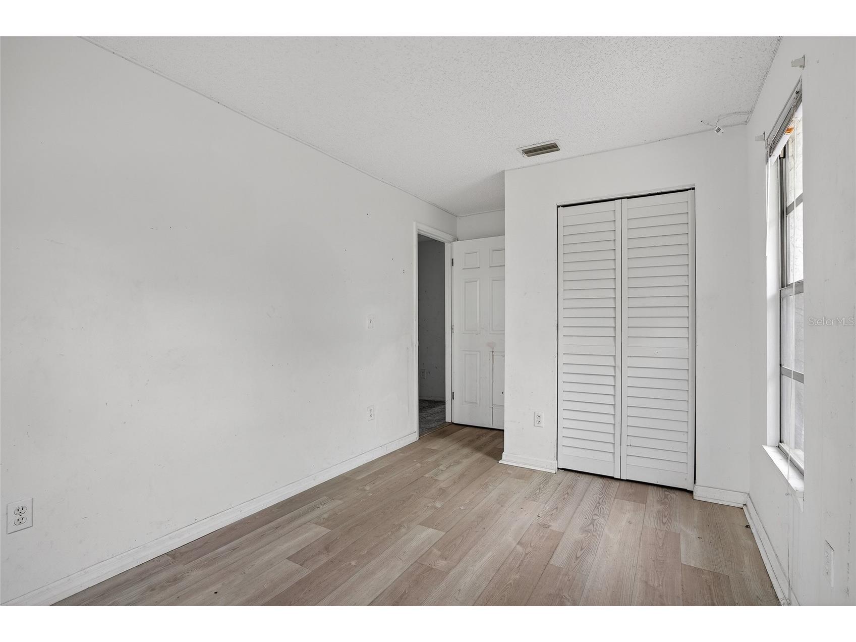 4320 44th Street N Saint Petersburg FL 33714 TB8514897 image25