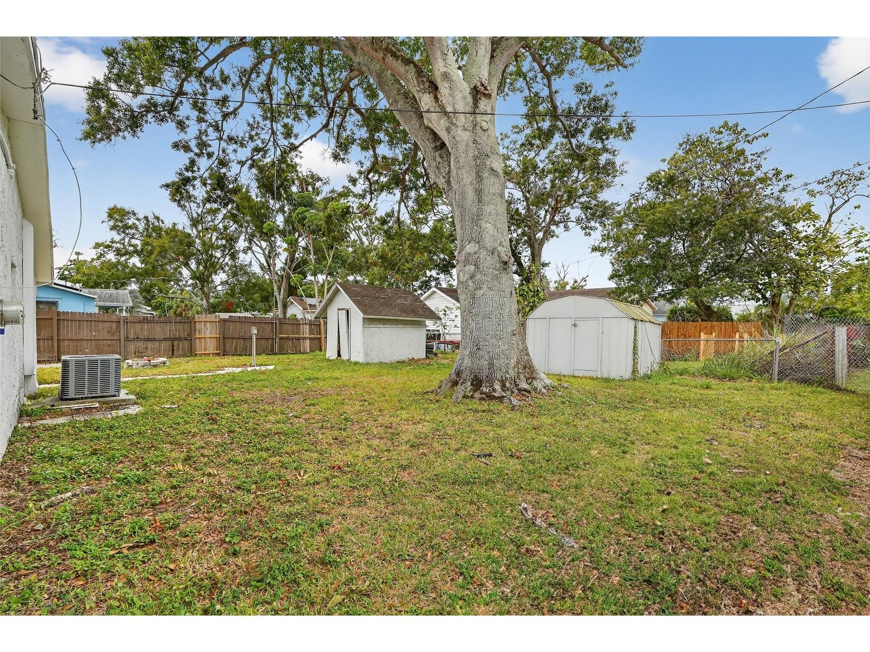 4320 44th Street N Saint Petersburg FL 33714 TB8514897 image29